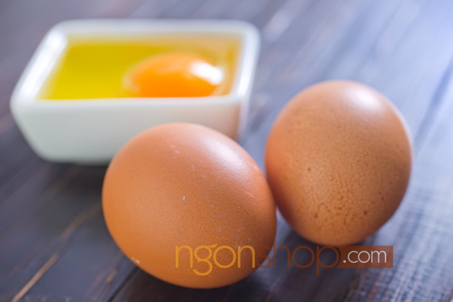Thịt và trứng giúp bổ sung sắt